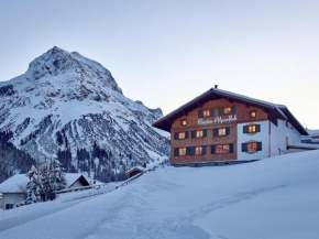 Отель Pension Alpenfluh, Лех-На-Арльберге
